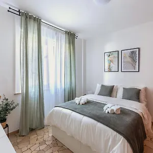 8 Min Dalla Metro Casa Elegante Con Netflix E Wifi Appartamento